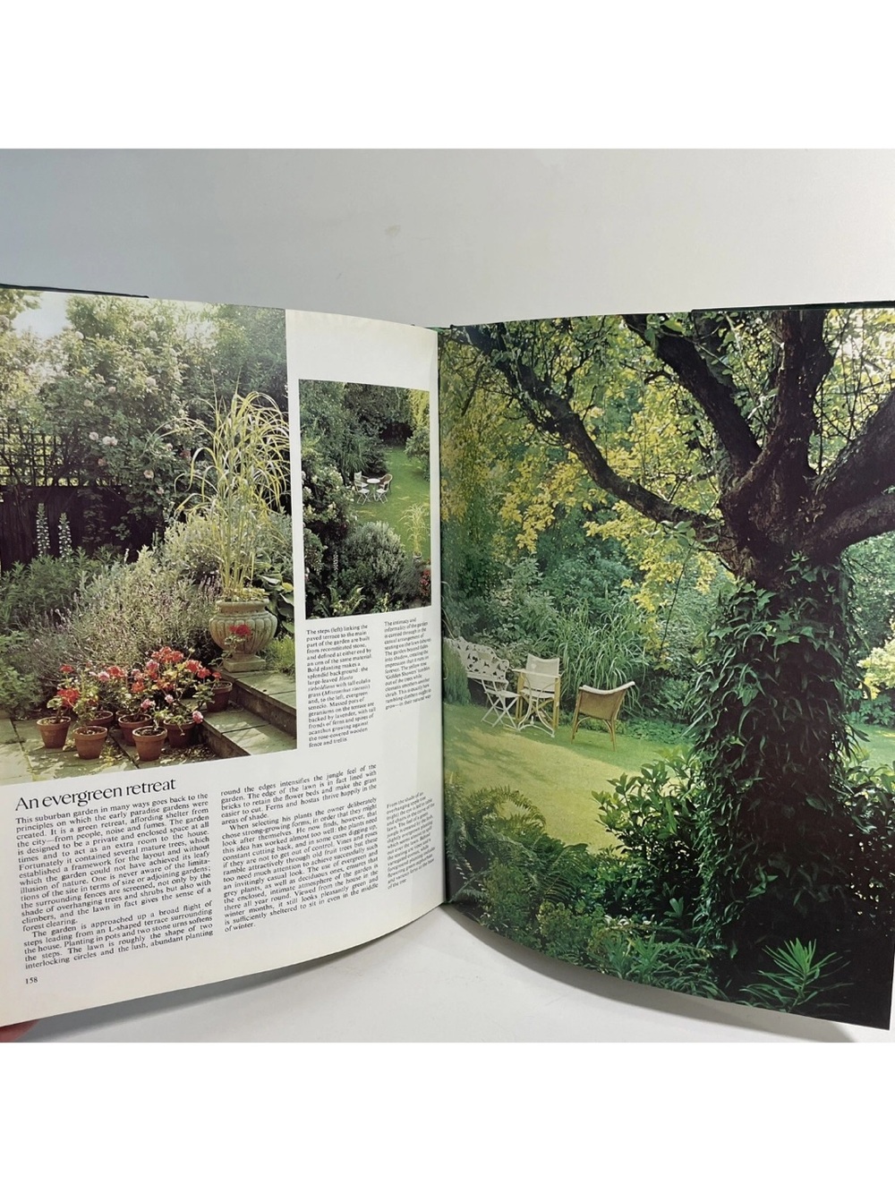 THE SMALL GARDEN 1982 JOHN BROOKES
